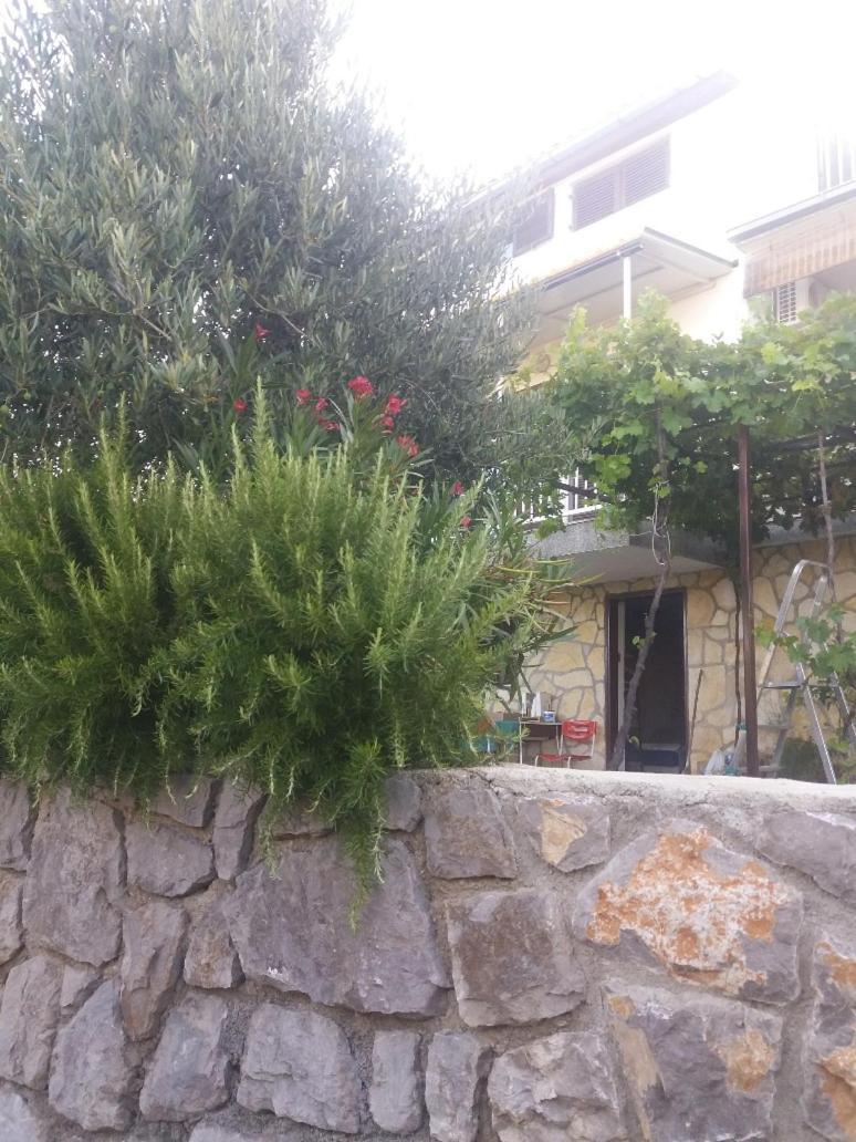 Apartment Bilic 클레노비차 외부 사진